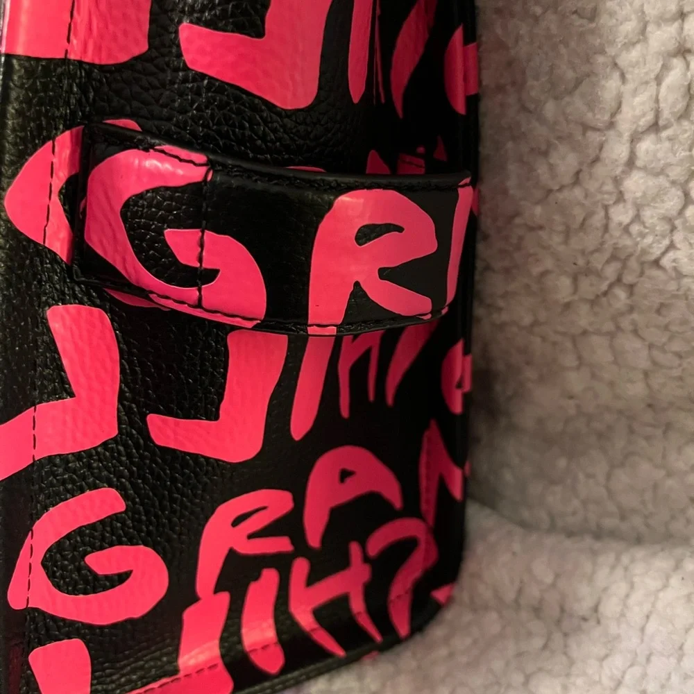 Marc Jacobs Black and Pink Tote Bag - Picture 3 of 8